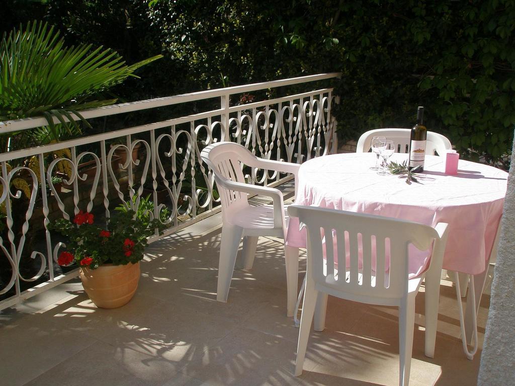 Apartment Rojnic Pula Exterior photo